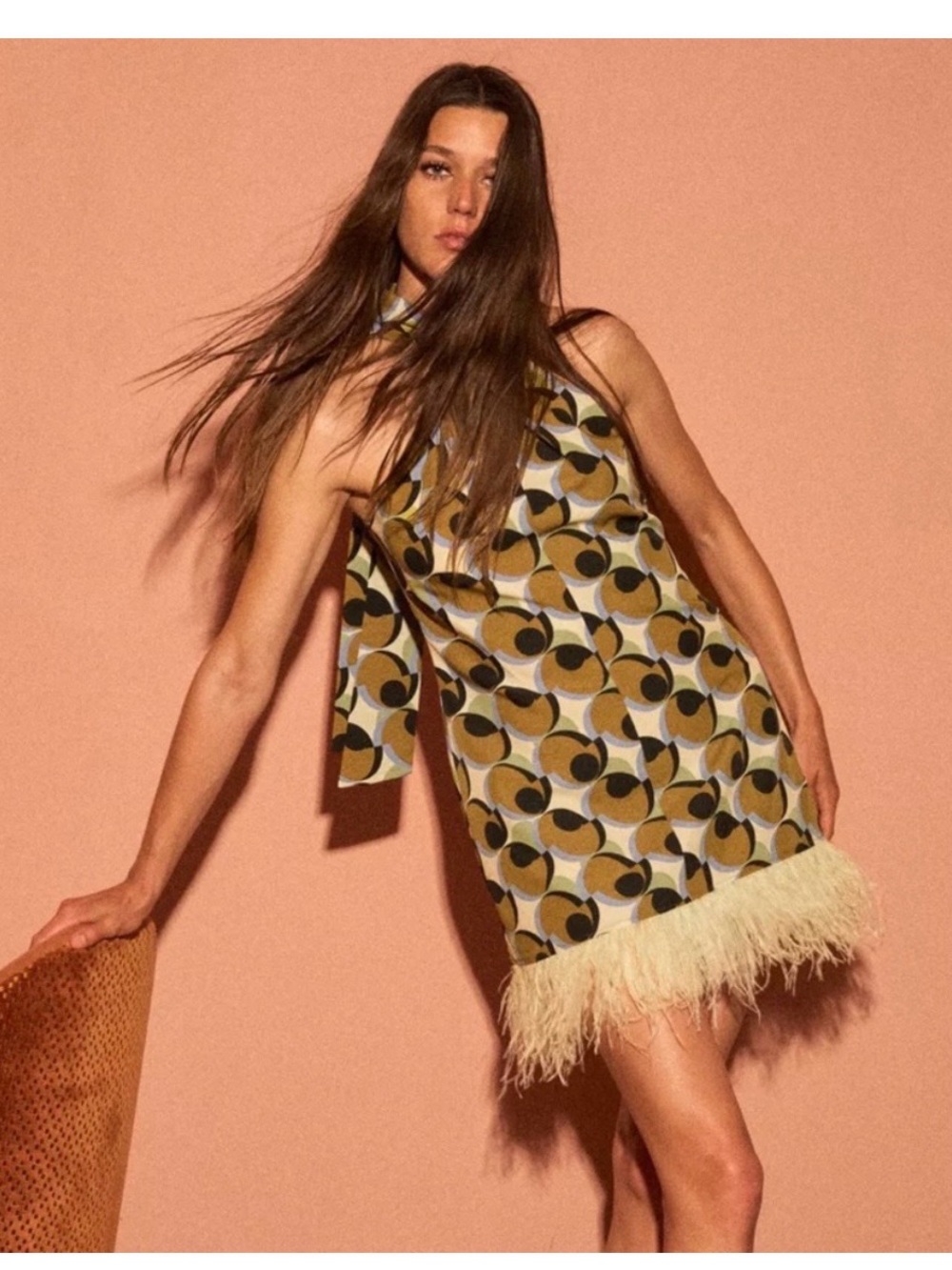 Zara Olive Green Geometric Mini Dress with Feather Hem - Picture 2 of 4